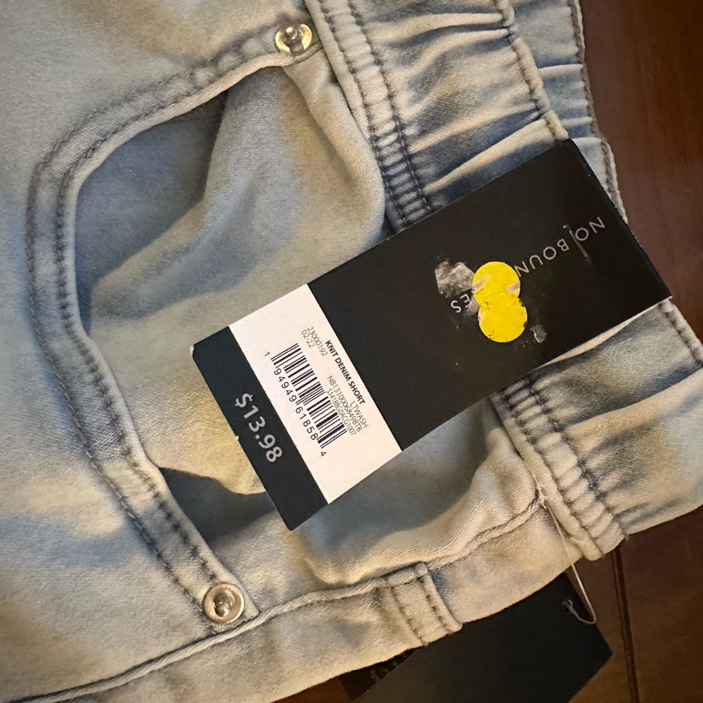 Light color demon men's shorts